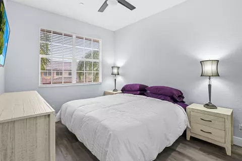 Bedroom - 5430 SE Moseley Dr, Stuart, FL 34997 photo 5 of 9