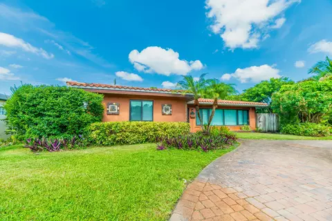 4621 NE 18th Ter, Fort Lauderdale, FL 33308