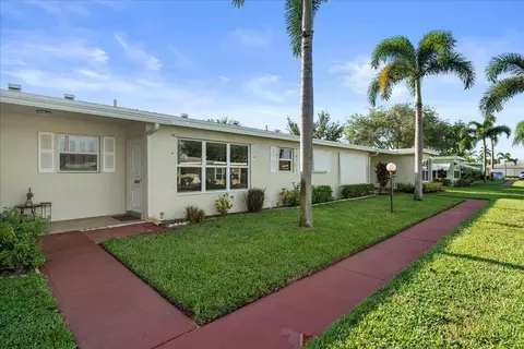 220 Country Ln #B, Boynton Beach, FL 33435