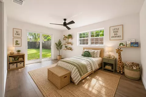 Bedroom - 109 E Riverside Dr, Jupiter, FL 33469 photo 2 of 6