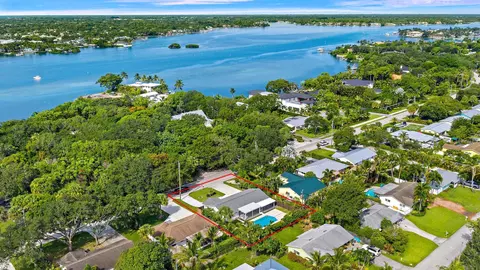 View/Area - 109 E Riverside Dr, Jupiter, FL 33469 photo 6 of 10