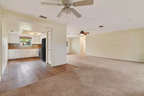 Living - 11 Windsor Rd E, Jupiter, FL 33469 photo 3 of 5