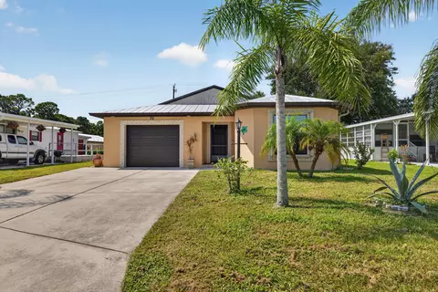 79 Flores Del Norte, Fort Pierce, FL 34951