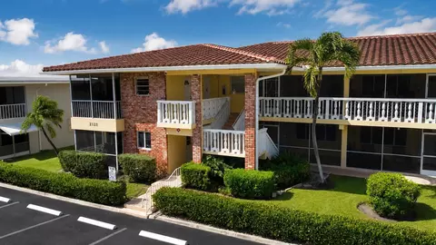 2121 NE 68th St #201, Fort Lauderdale, FL 33308