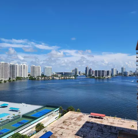 250 174th St, Sunny Isles Beach, FL 33160