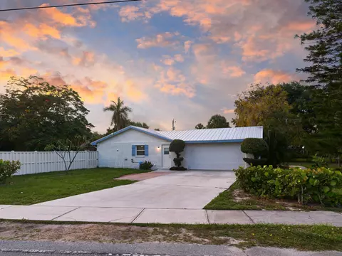 Exterior - 296 SE Wentworth Dr, Stuart, FL 34996 photo 10 of 11