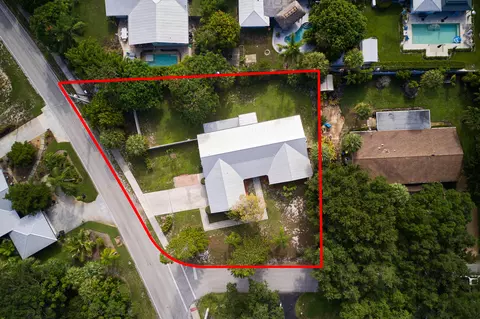 View/Area - 296 SE Wentworth Dr, Stuart, FL 34996 photo 3 of 8
