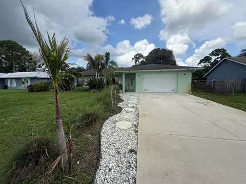 1832 SE Manth Ln, Port Saint Lucie, FL 34983