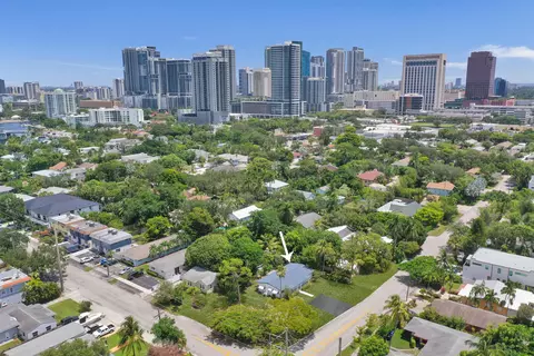 611 SW 7th St, Fort Lauderdale, FL 33315