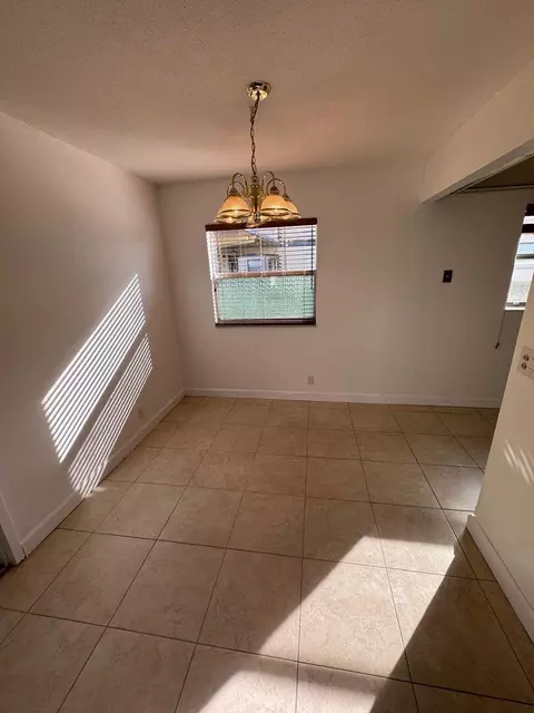 Dining - 201 Brittany E, Delray Beach, FL 33446 photo 1 of 1