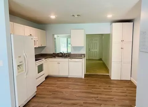 291 22nd St NE, Naples, FL 34120 photo 6