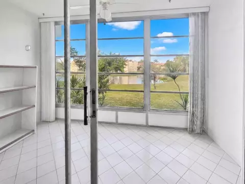 3051 Sunrise Lakes Dr E #203, Sunrise, FL 33322