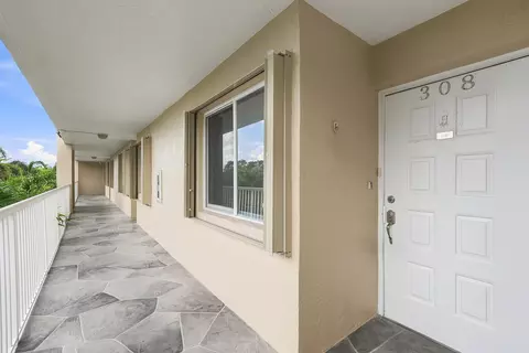 2541 N Nob Hill Rd #308, Sunrise, FL 33322