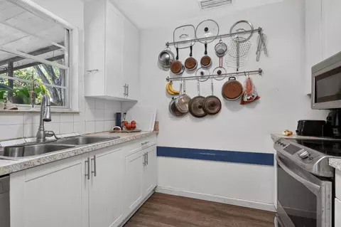 Kitchen - 303 S Delaware Blvd, Jupiter, FL 33458 photo 3 of 4