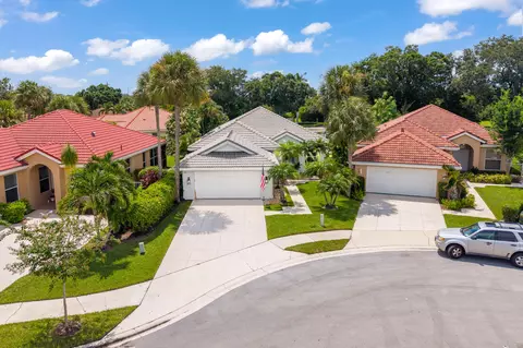 View/Area - 218 Hampton Ct, Jupiter, FL 33458 photo 3 of 3