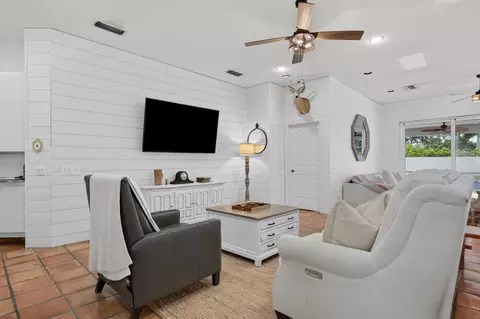 Living - 218 Hampton Ct, Jupiter, FL 33458 photo 1 of 4