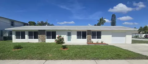 303 SW 33rd Ter, Deerfield Beach, FL 33442