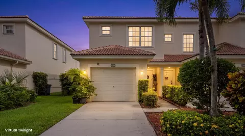 9037 Tremezzo Ln, Boynton Beach, FL 33472