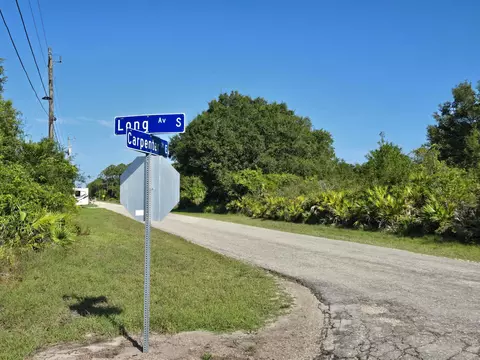 873 Carpenter St E, Lehigh Acres, FL 33974 photo 2