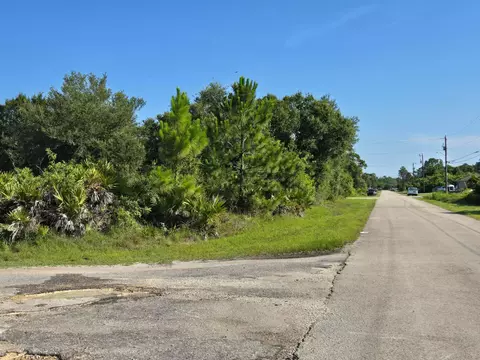 873 Carpenter St E, Lehigh Acres, FL 33974 photo 5