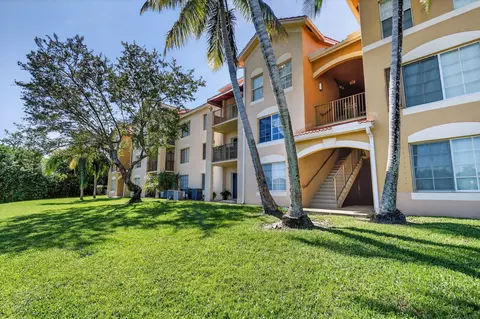 4180 San Marino Blvd #304, West Palm Beach, FL 33409