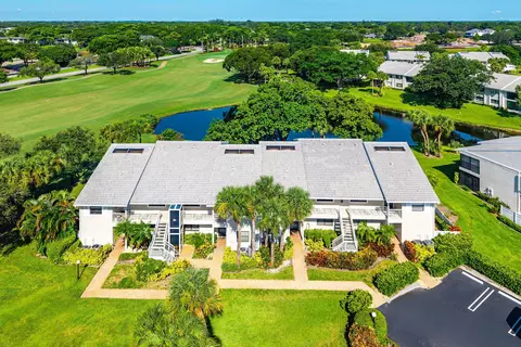 61 Eastgate Dr #C, Boynton Beach, FL 33436