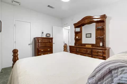 Bedroom - 1221 Chobee St, Okeechobee, FL 34974 photo 2 of 7