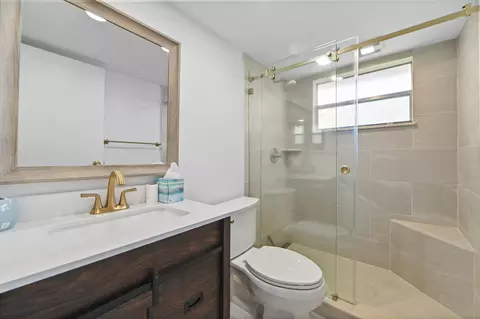 Bath - 233 Monaco Blvd E, Delray Beach, FL 33446 photo 3 of 3