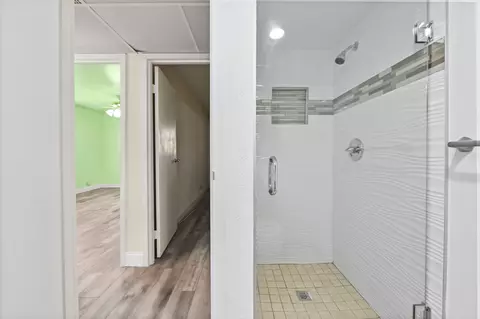 Bath - 233 Monaco E, Delray Beach, FL 33446 photo 2 of 3