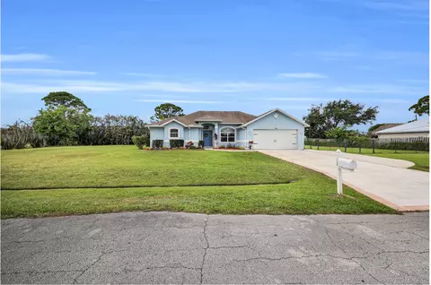 398 SE Bayview Ter, Port Saint Lucie, FL 34983