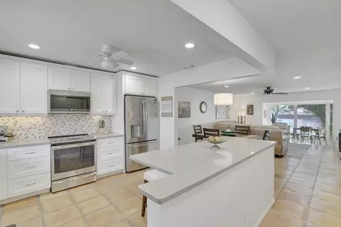 772 Nantucket Cir, Greenacres, FL 33467
