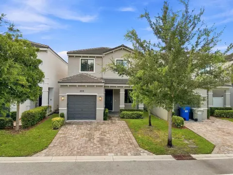 269 NW 36th Ave, Pompano Beach, FL 33069