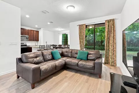 269 NW 36th Ave, Pompano Beach, FL 33069