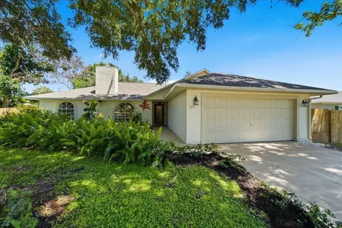 725 Wentworth St, Sebastian, FL 32958