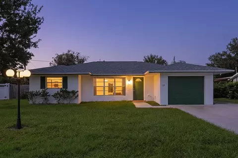 722 SE Arton Ln, Port Saint Lucie, FL 34983