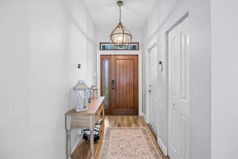 Entry Way - 200 Park Pl, Jupiter, FL 33458 photo 3 of 4
