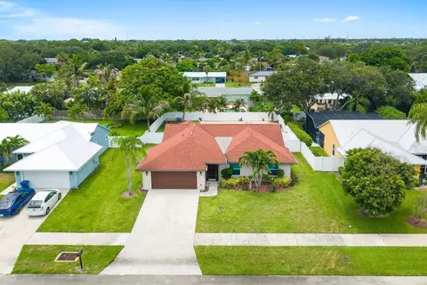 View/Area - 200 Park Pl, Jupiter, FL 33458 photo 1 of 5