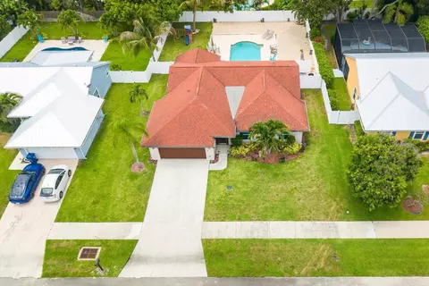 View/Area - 200 Park Pl, Jupiter, FL 33458 photo 2 of 5
