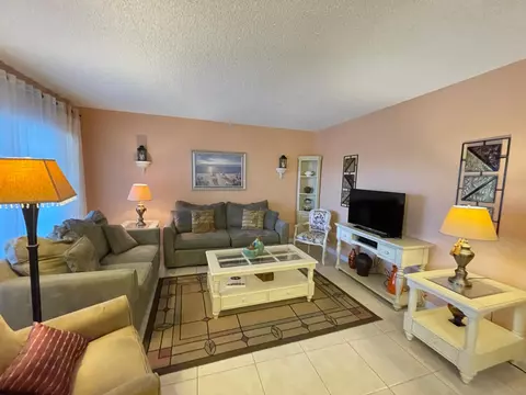 Living - 651 Pine Dr #207, Pompano Beach, FL 33060 photo 1 of 2