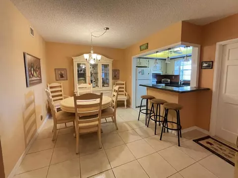 Dining - 651 Pine Dr #207, Pompano Beach, FL 33060 photo 3 of 3