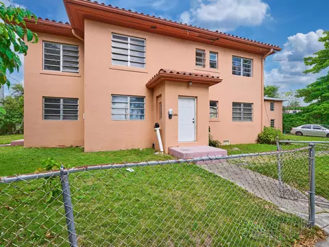 499 NE 64th St, Miami, FL 33138