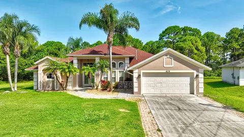 6119 NW Gause Ave, Port Saint Lucie, FL 34986