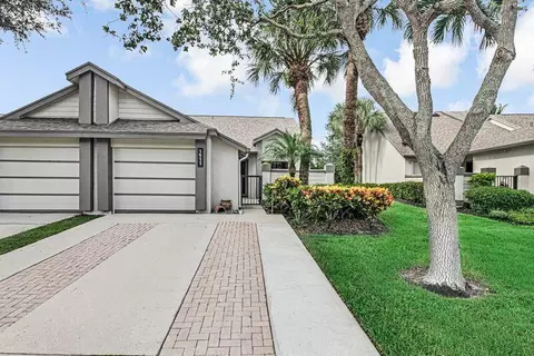 1911 Landings Blvd, Greenacres, FL 33413