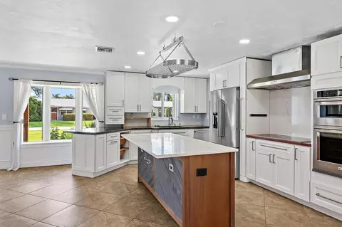 Kitchen - 1 Windsor Rd W, Jupiter, FL 33469 photo 2 of 4