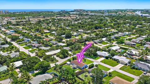 View/Area - 1 Windsor Rd W, Jupiter, FL 33469 photo 4 of 8
