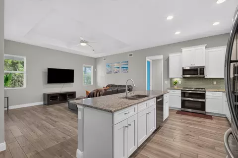 Kitchen - 12323 N 150th Ct N, Jupiter, FL 33478 photo 4 of 6