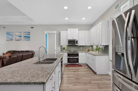Kitchen - 12323 N 150th Ct N, Jupiter, FL 33478 photo 2 of 6
