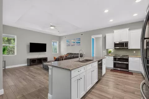 Kitchen - 12323 N 150th Ct N, Jupiter, FL 33478 photo 5 of 6