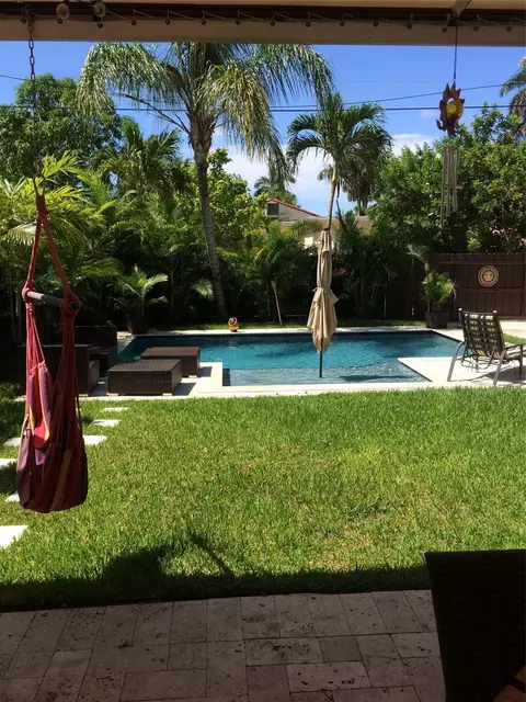 1126 Lincoln St, Hollywood, FL 33019