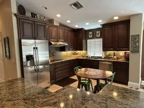 Kitchen - 1476 NE 40th Ave, Okeechobee, FL 34972 photo 7 of 7